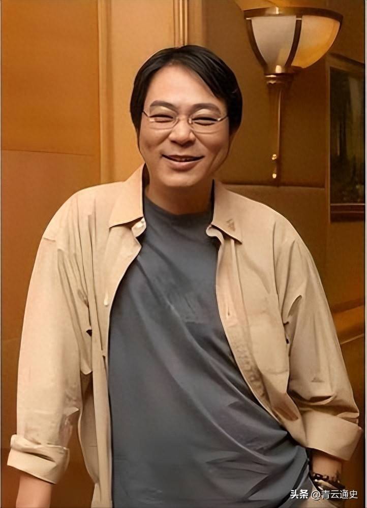 老戏骨人设崩塌:贪财好色晚节不保,德艺双馨成空