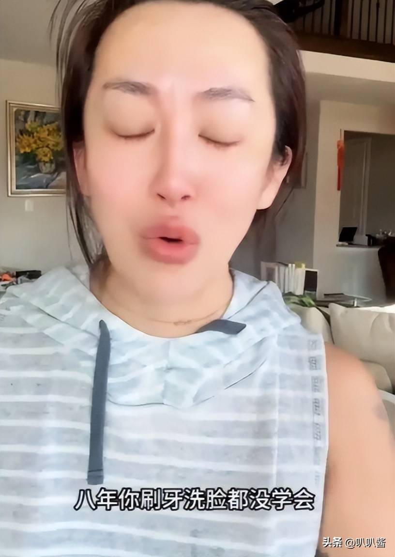 网红小易吃红利还推崇国外,翻车不冤