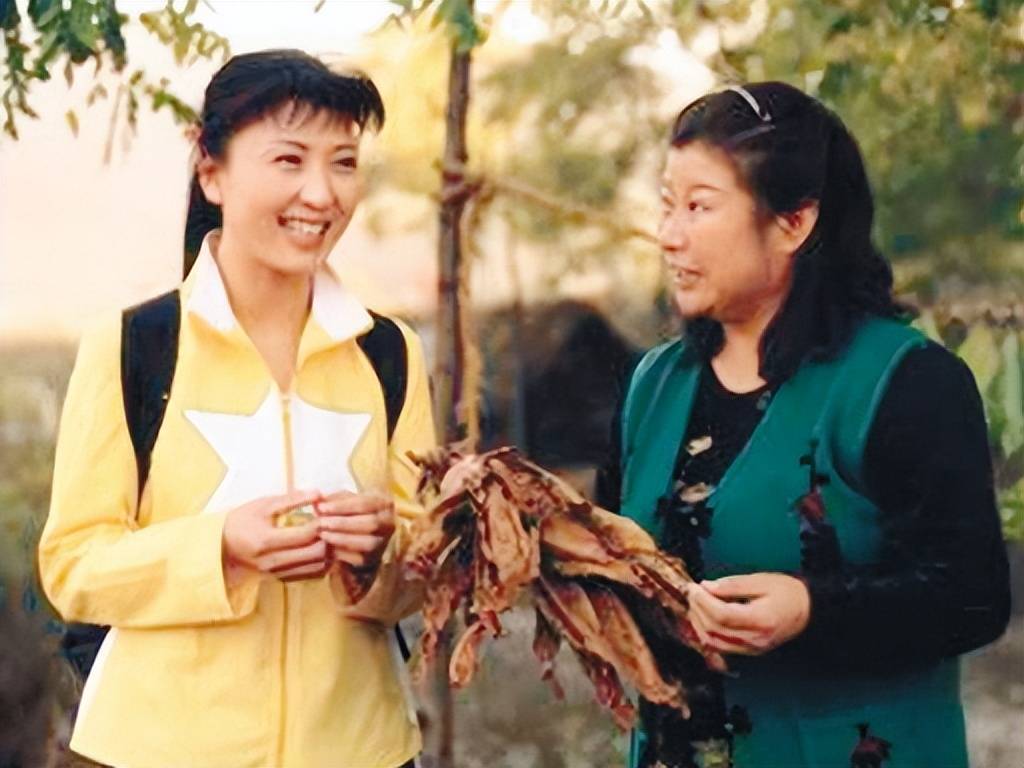 闫学晶解封3月亮底牌,荒唐自打脸