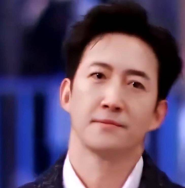 两位女星曝娱乐圈现象 白鹿也陷争议