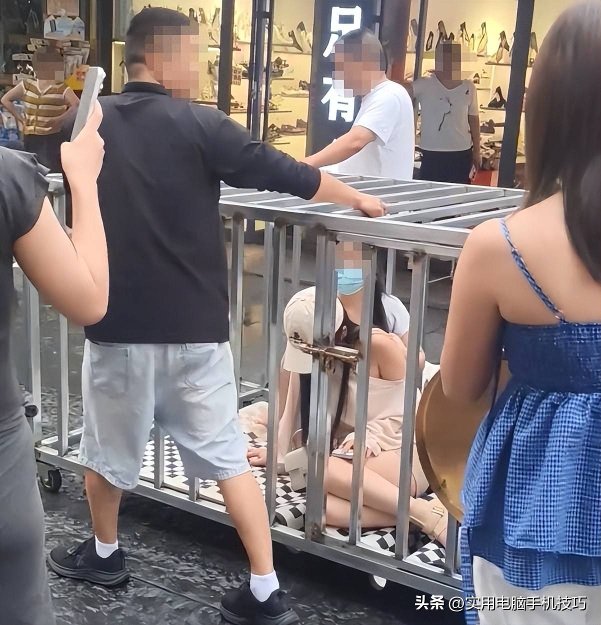 路人误认私刑?湖南浸猪笼8人刑拘