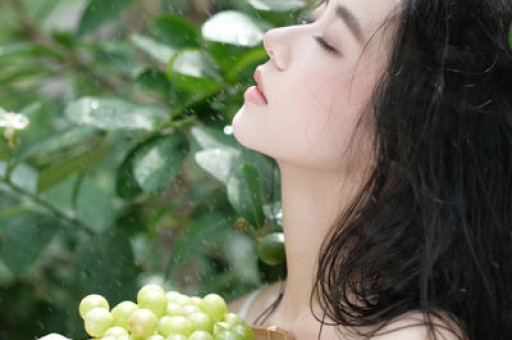 网红李炮耍大牌赶记者淋雨 两次落水遭嘲笑