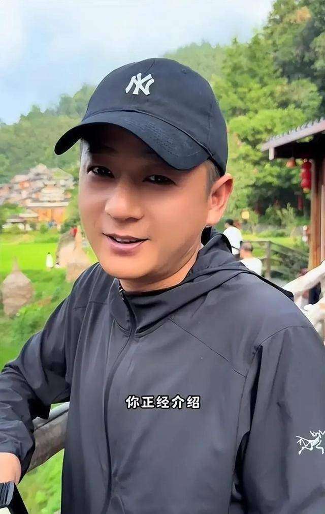 600万粉丝爱国网红被曝移民!晒户口本难掩双面人生