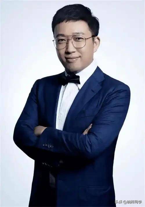7月4离谱瓜:出轨、照、无视央媒警告