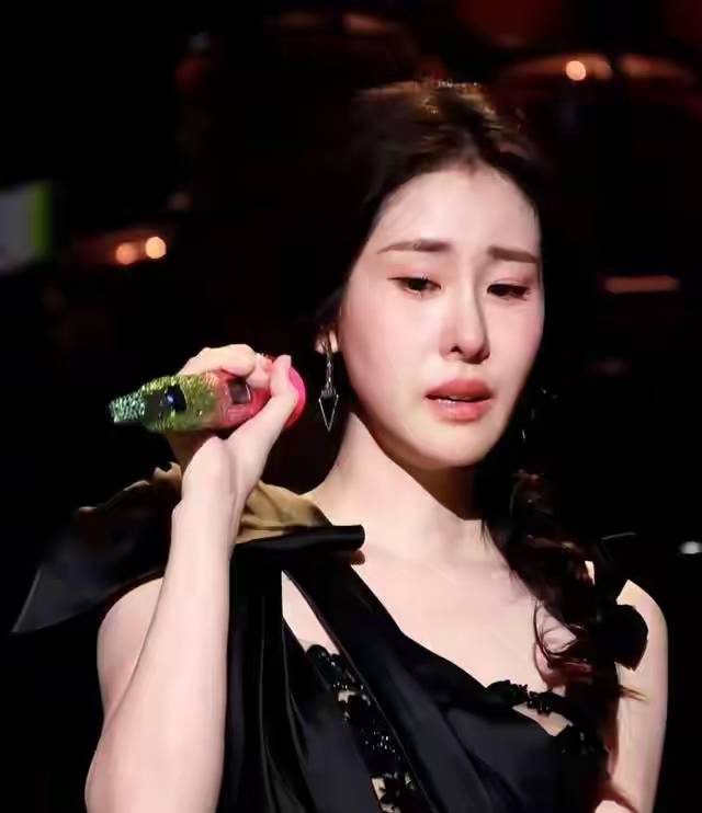 张碧晨歌手决赛淘汰遭反噬,里子面子全失