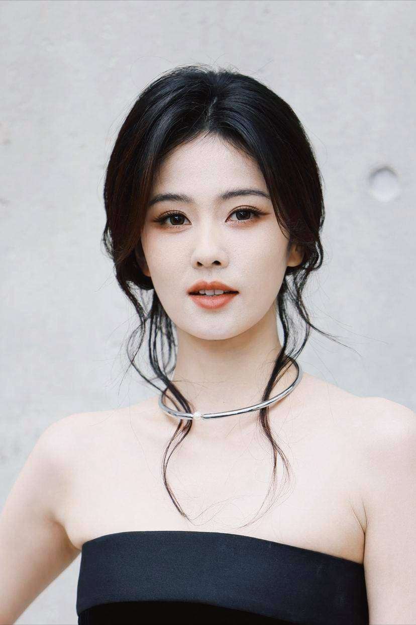 白鹿女汉子人设翻车,网友怒批低情商