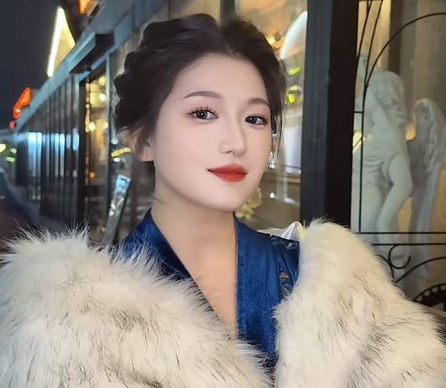 网红阿桃婚房抓奸:老公闺蜜背叛,直言享受出轨